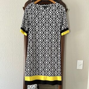 Madison Leigh Black and White Sheath Dress Short Sleeve